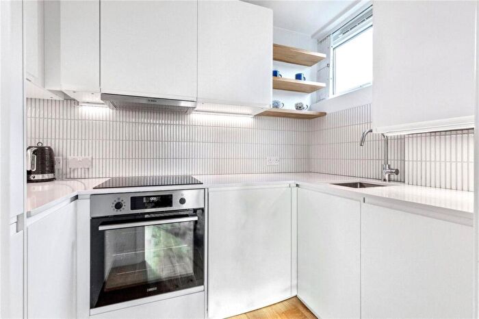 1 Bedroom Apartment To Rent In Beckwith Road, London, SE24