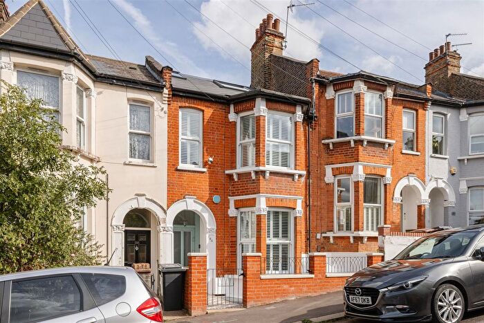 5 Bedroom Terraced House For Sale In Howard Road, Walthamstow, E17