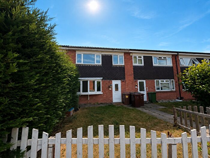 3 Bedroom Terraced House To Rent In Whitnash Close, Balsall Common, CV7
