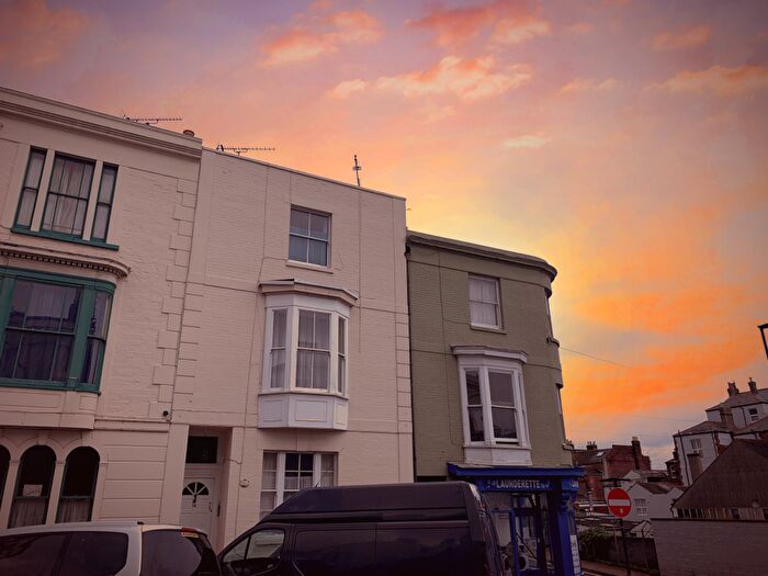 1 Bedroom Apartment To Rent In George Street, Ryde, PO33