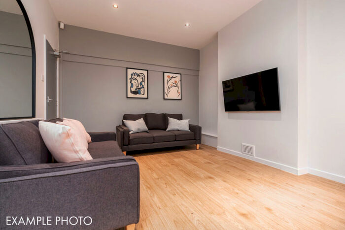 5 Bedroom Property To Rent In Bute Avenue, Nottingham, NG7