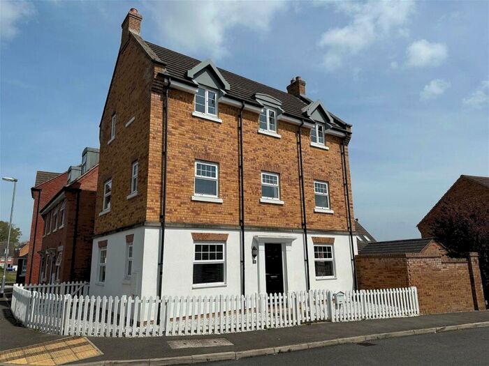 4 Bedroom Detached House To Rent In Clarendon Close, Corby, NN18