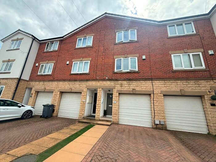 3 Bedroom Town House For Sale In Regent Mews, Regent Street, Hoyland, Barnsley, S74