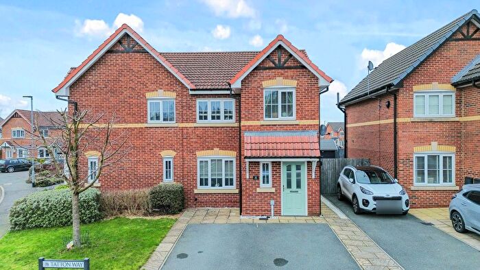 3 Bedroom Semi-Detached House For Sale In Tatton Way, Eccleston, WA10