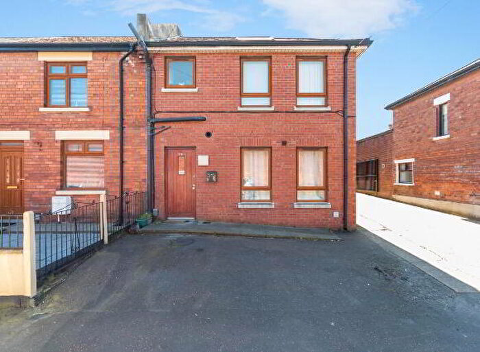 1 Bedroom Apartments For Sale In Flat, Tates Avenue, Belfast, BT12