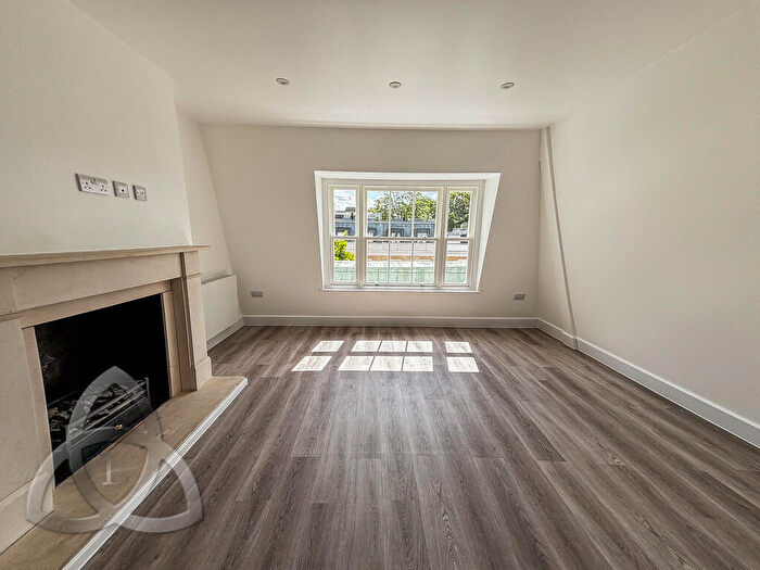 2 Bedroom Maisonette To Rent In Blenheim Terrace, London, NW8