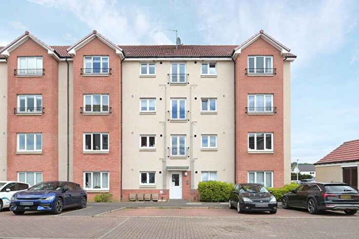2 Bedroom Flat For Sale In Flat, Torwood Crescent, South Gyle, Edinburgh, EH12
