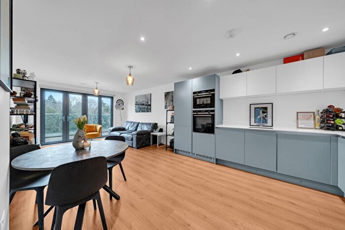 1 Bedroom Flat For Sale In Knoll Rise, Orpington, BR6