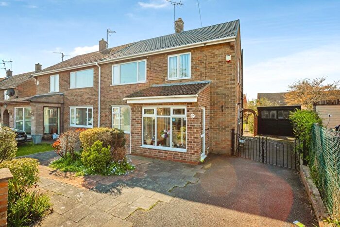 4 Bedroom Semi Detached House For Sale In Uppingham Crescent, West Bridgford, Nottinghamshire, NG2