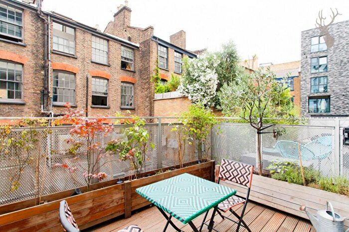 2 Bedroom Apartment To Rent In Curtain Road, Shoreditch, EC2A