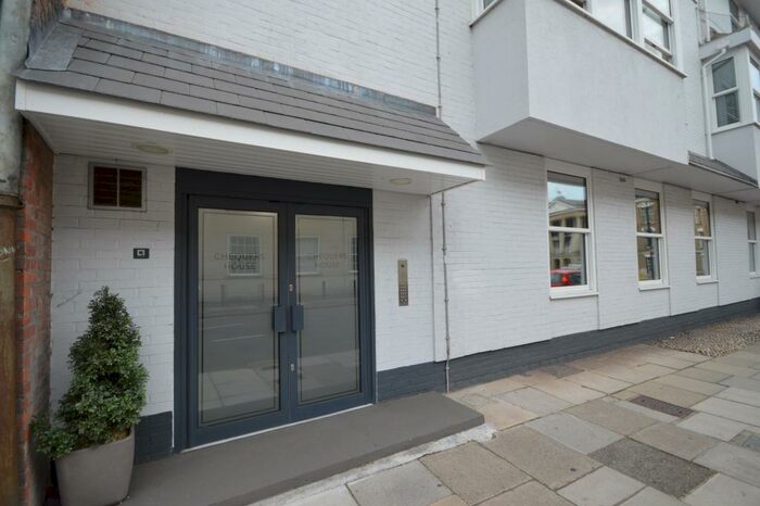 2 Bedroom Ground Flat To Rent In New Street, Salisbury, SP1