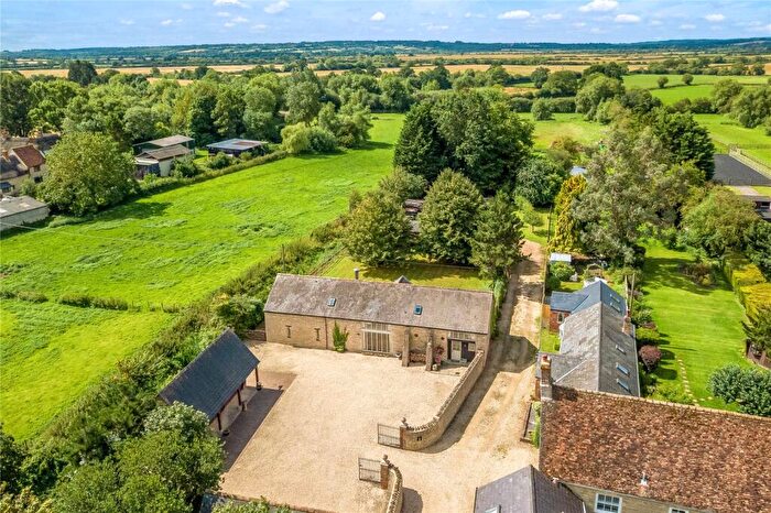 5 Bedroom Barn Conversion For Sale In Murcott, Kidlington, Oxfordshire, OX5