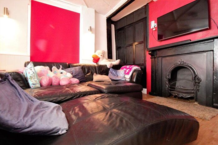 6 Bedroom House To Rent In St Alphege Lane - Ref, CT1