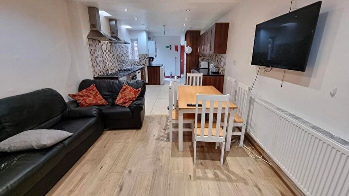 7 Bedroom Terraced House To Rent In Dawlish Road, Birmingham, B29