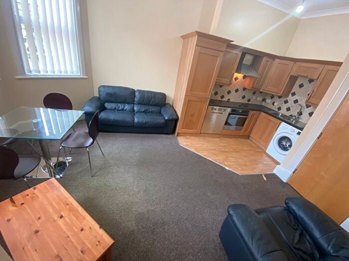 2 Bedroom Flat To Rent In Parsonage Road, Withington, Manchester, M20