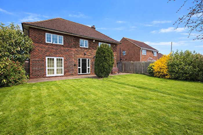 4 Bedroom Detached House For Sale In Selby Road, Eggbrough, DN14