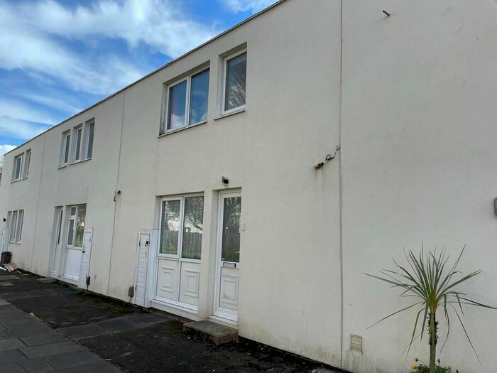 4 Bedroom Terraced House To Rent In Cornwell Close, Gosport, PO13