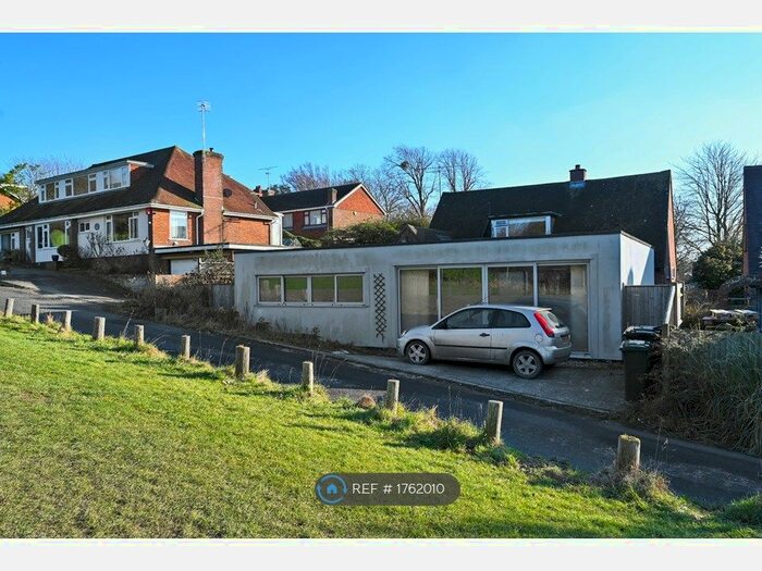 1 Bedroom Flat To Rent In Surrenden Crescent, Brighton, BN1