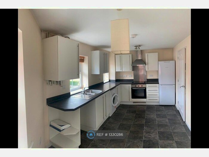 2 Bedroom Flat To Rent In Hornbeam Close, Bradley Stoke, Bristol, BS32