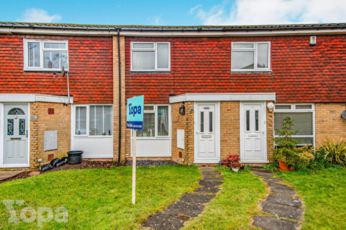 2 Bedroom Terraced House For Sale In Highview, Vigo, DA13