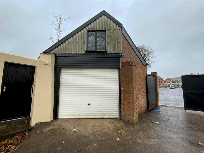 Garage / Parking To Rent In Castle Street, Barnstaple, EX31