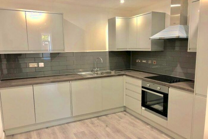 2 Bedroom Flat To Rent In Burleys Way, Leicester, LE1