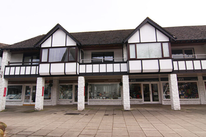 1 Bedroom Flat To Rent In Red Lion Yard, Okehampton, Devon, EX20