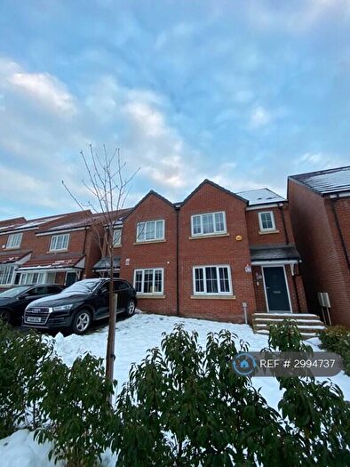 3 Bedroom Semi Detached House To Rent In Brook Rise, Morley, Leeds, LS27