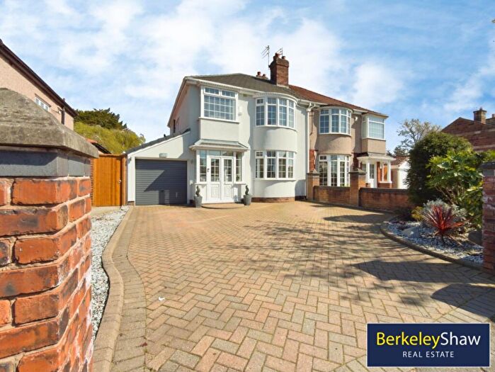 3 Bedroom Semi Detached House For Sale In Liverpool Road South, Maghull, L31