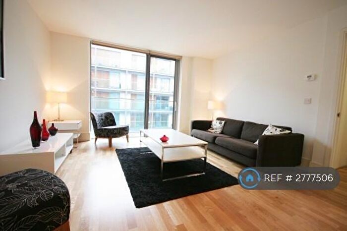 1 Bedroom Flat To Rent In Highbury Stadium Square, London, N5