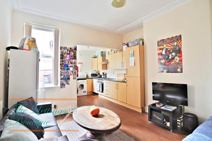 5 Bedroom Terraced House To Rent In Crookes Road, Sheffield, S10