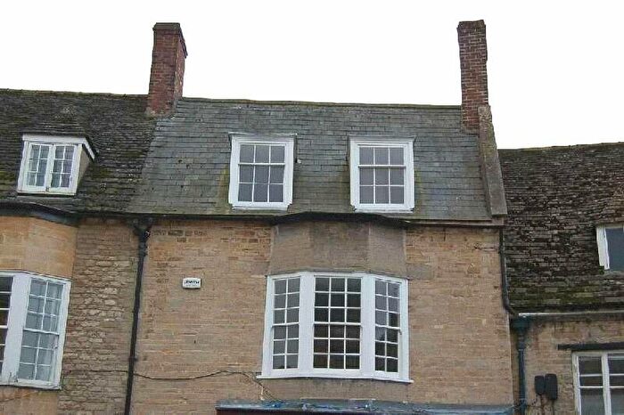 2 Bedroom Apartment To Rent In Flat Market Place, Oundle, Peterborough, Cambridgeshire, PE8