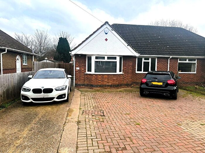 2 Bedroom Bungalow To Rent In Saxby Crescent, Wellingborough, NN8