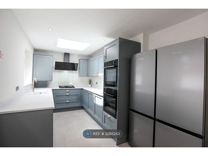 6 Bedroom Terraced House To Rent In Saxony Road, Liverpool, L7