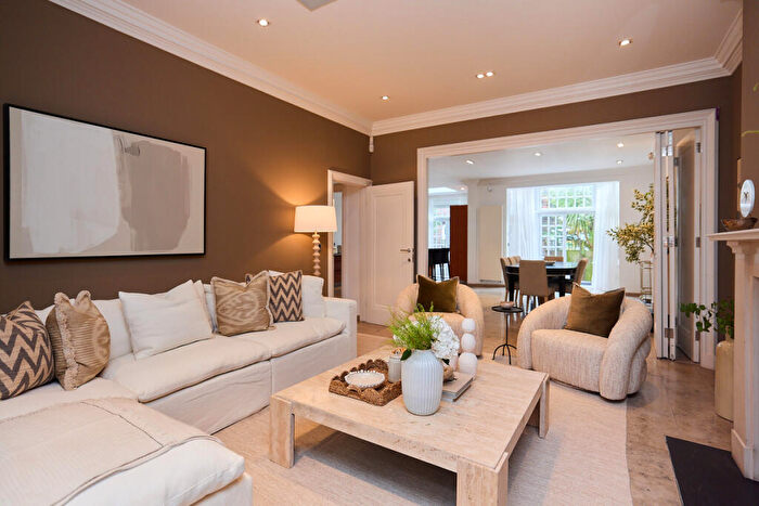 6 Bedroom Town House To Rent In Hamilton Terrace, London, NW8