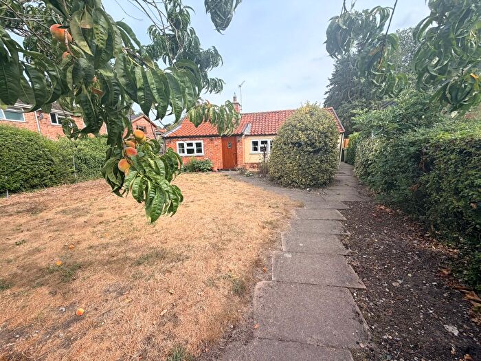 2 Bedroom Detached Bungalow To Rent In Kells Way, Geldeston, NR34