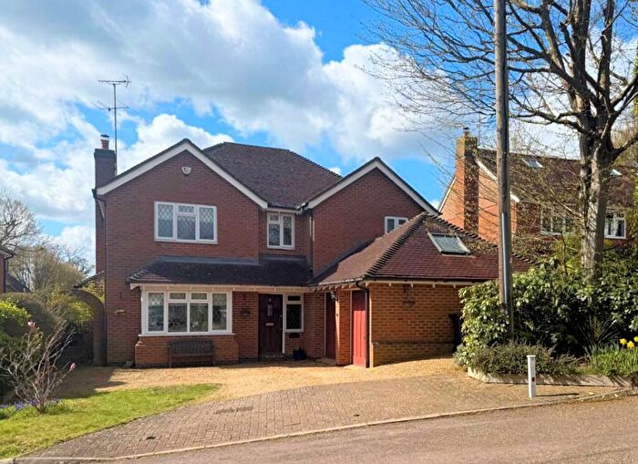 4 Bedroom Detached House For Sale In Oaklea, Welwyn, Hertfordshire, AL6