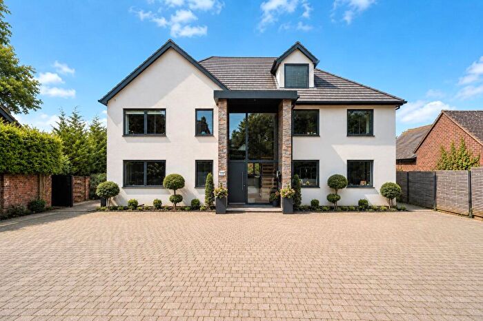 5 Bedroom Detached House For Sale In Old Compton Lane, Farnham, Surrey, GU9