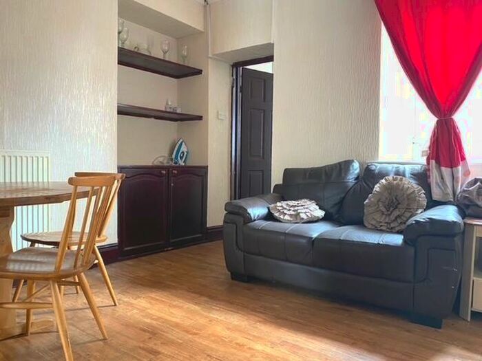 2 Bedroom Flat To Rent In Thurnham Street, City Centre, Lancaster, LA1
