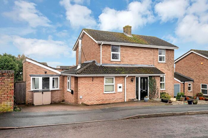 3 Bedroom Detached House For Sale In Wytchley Road, Ketton, PE9