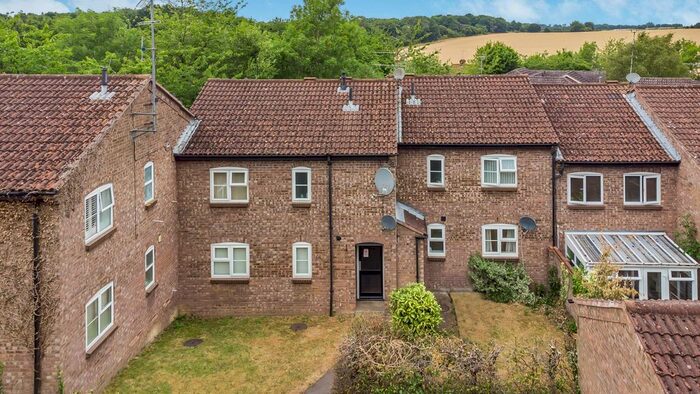 1 Bedroom Flat To Rent In Taylor Close, St Albans, AL4