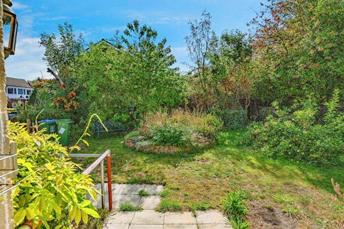 2 Bedroom Bungalow For Sale In Kingsmead, Edlesborough, Dunstable, Buckinghamshire, LU6
