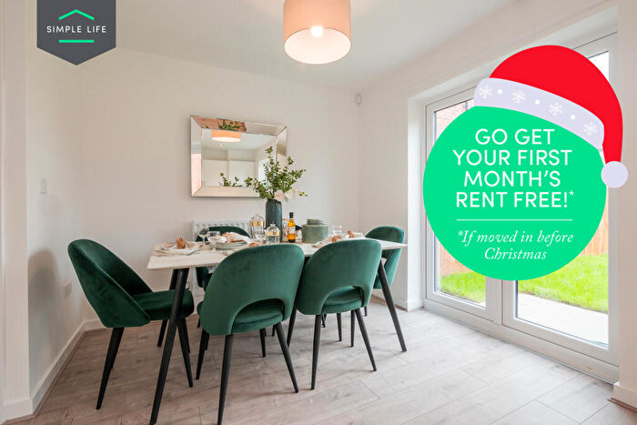 3 Bedroom House To Rent In Sampson Close, Salford, M6