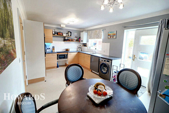 3 Bedroom Terraced House For Sale In George Brown Way, Beccles, NR34