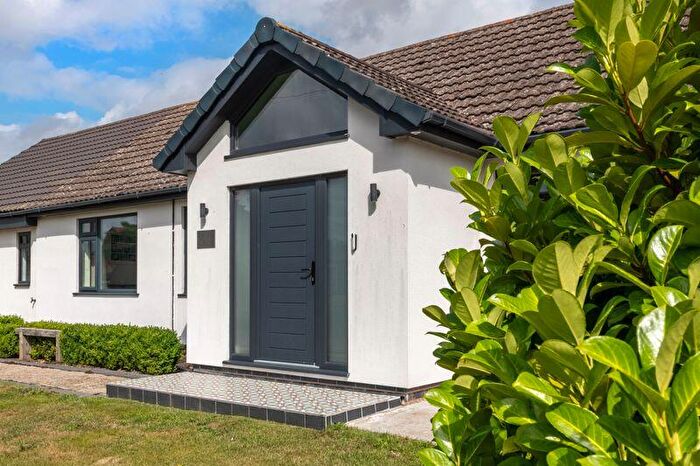 4 Bedroom Bungalow To Rent In Cliff View, Aisthorpe, Lincoln, LN1