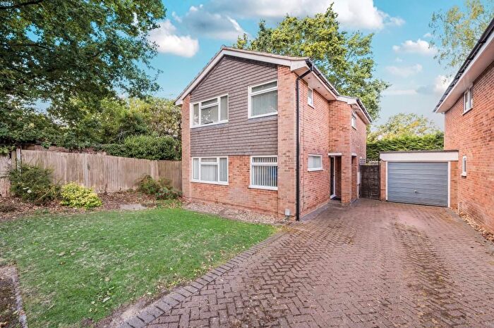 4 Bedroom Detached House For Sale In Blackwater, Hampshire, GU17