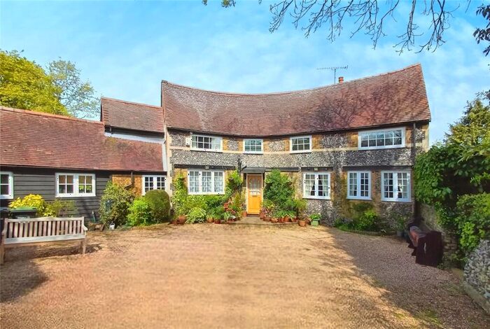 3 Bedroom Detached House For Sale In Malthouse Lane, Shorne, Kent, DA12