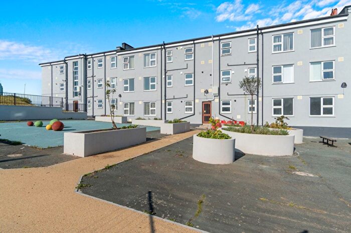 4 Bedroom Flat For Sale In Plymouth, PL4