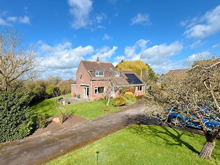 4 Bedroom Detached House For Sale In Whaddon Lane, Hilperton, Trowbridge, Wiltshire, BA14