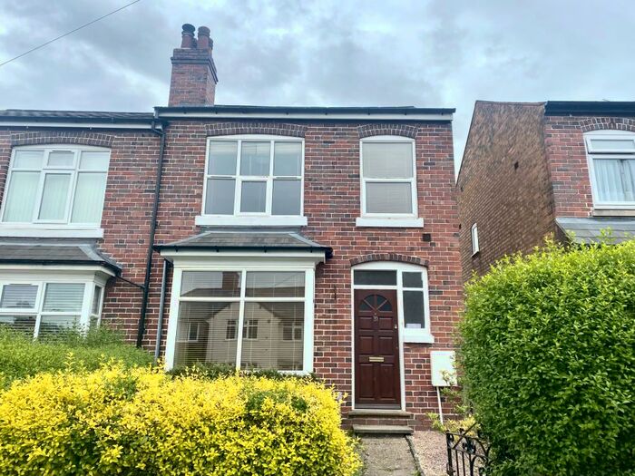 3 Bedroom Semi-Detached House To Rent In Heathcote Road, B30